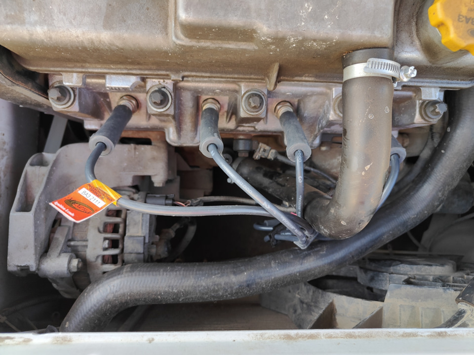 Устранил ошибки Р0523-00, Р0363-00, Р1304-00 — Lada Гранта (1G), 1,6 л ...