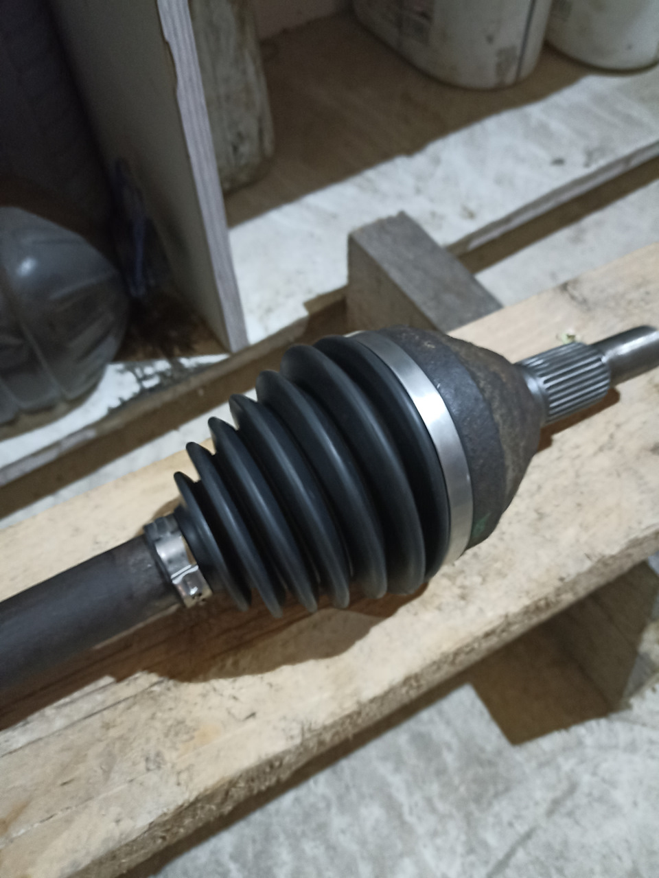 Пыльники шруса и трипоида переднего привода на шевроле Каптива С140 2.2 ...