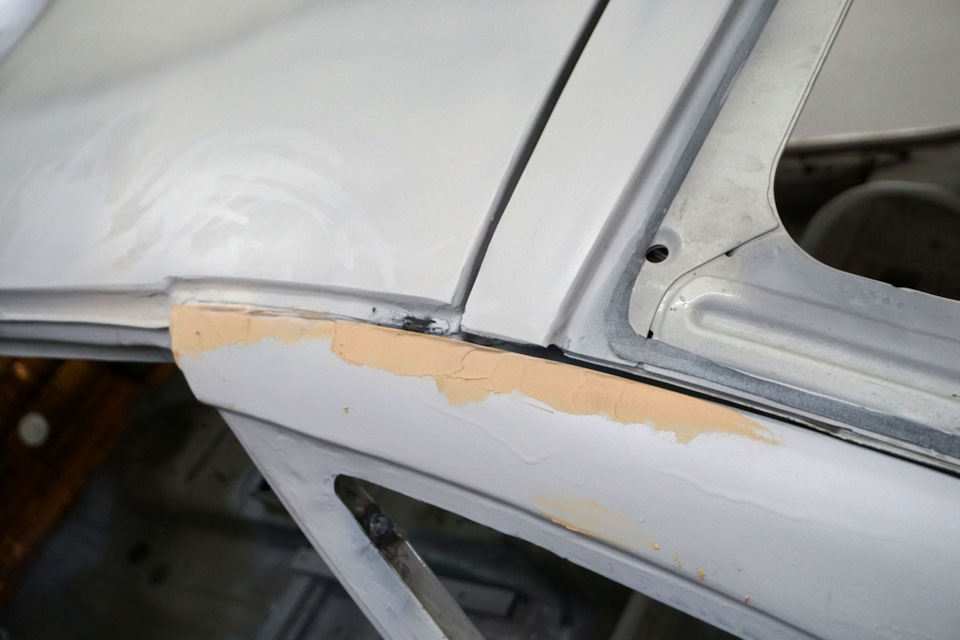 Единственное поврежденное место не замененное после ДТП — Lada Приора хэтчбек