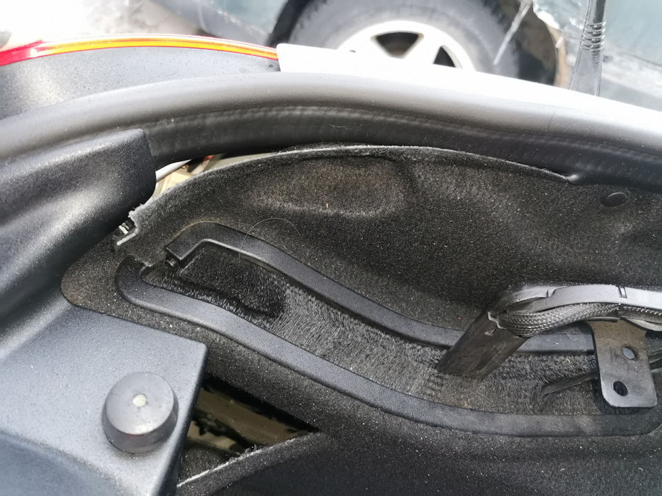 Не горит правая задняя противотуманка — Mercedes-Benz SLK (R171), 1,8 л ...