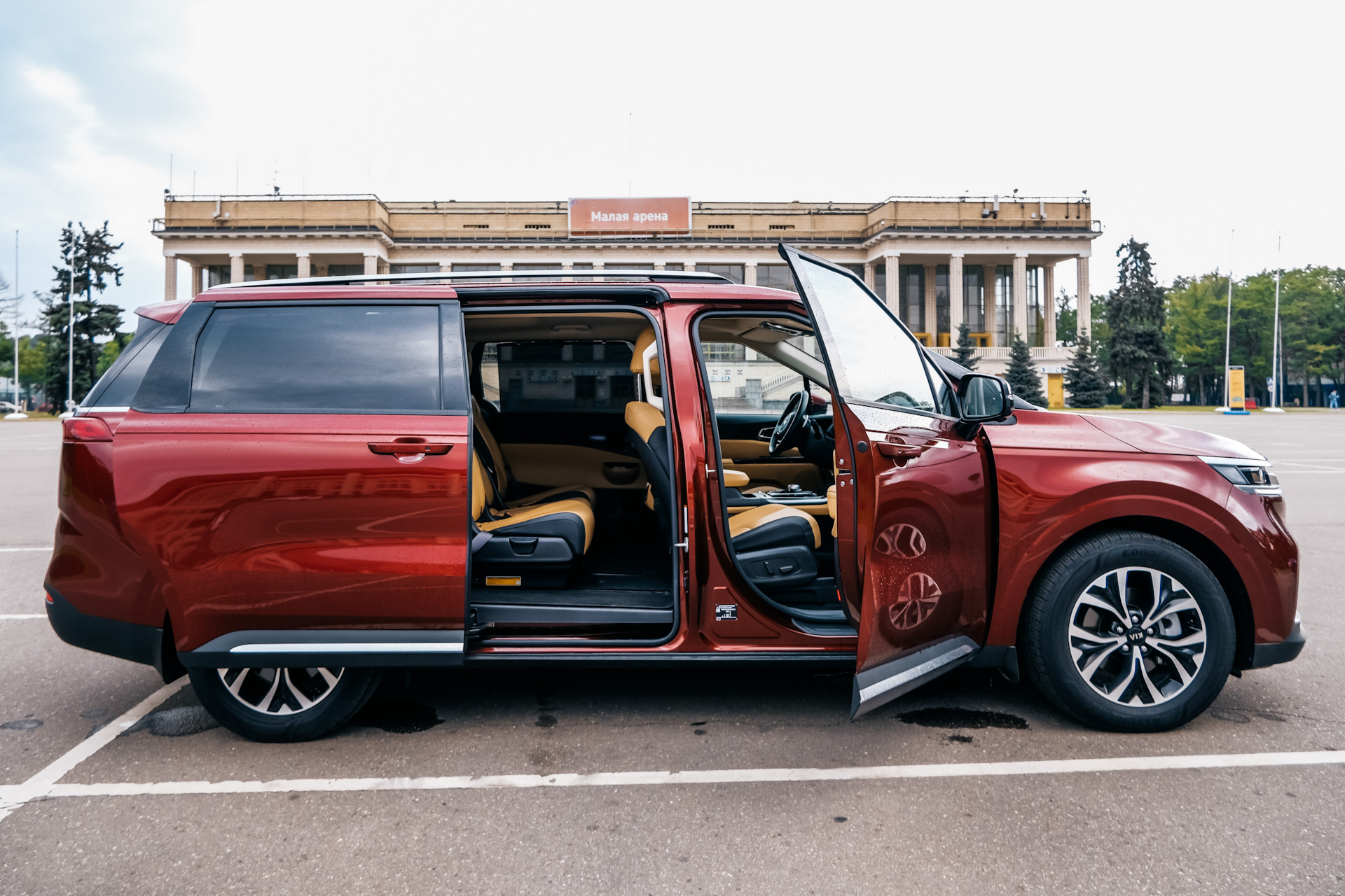 Когда у инженера есть дети: подробно о Kia Carnival — «Тест-драйвы» на  DRIVE2