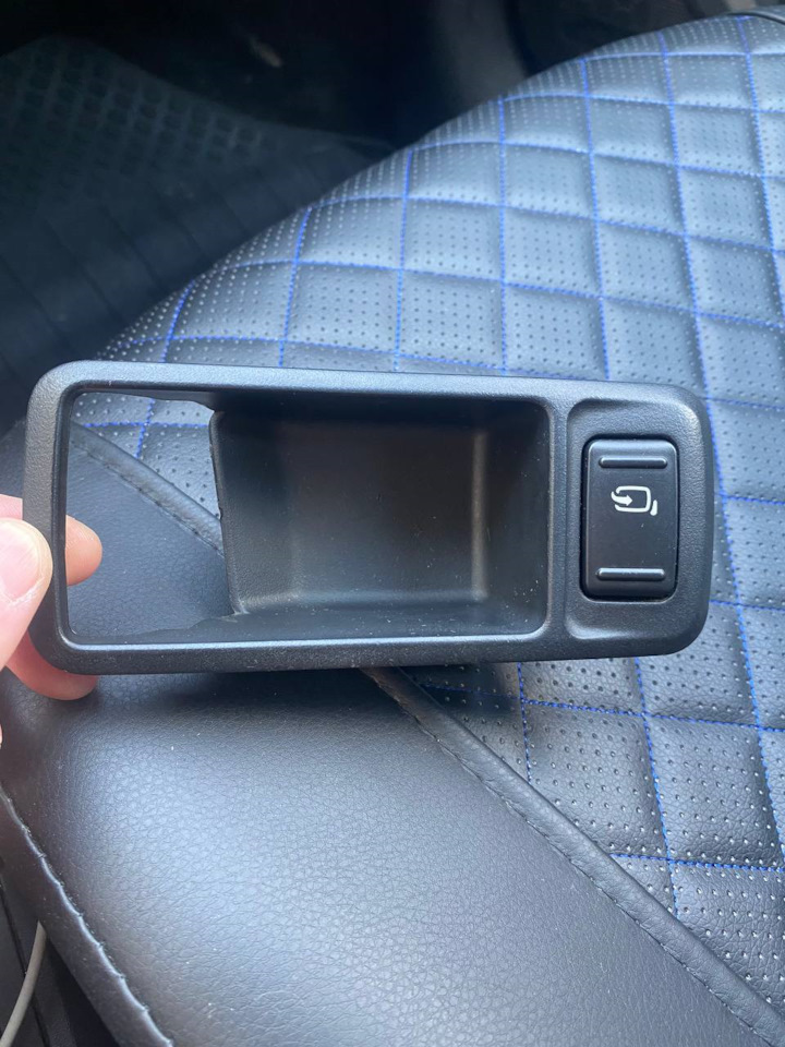 Кнопка складывания зеркал на Ford Focus II Hatchback, Ford Focus II ...