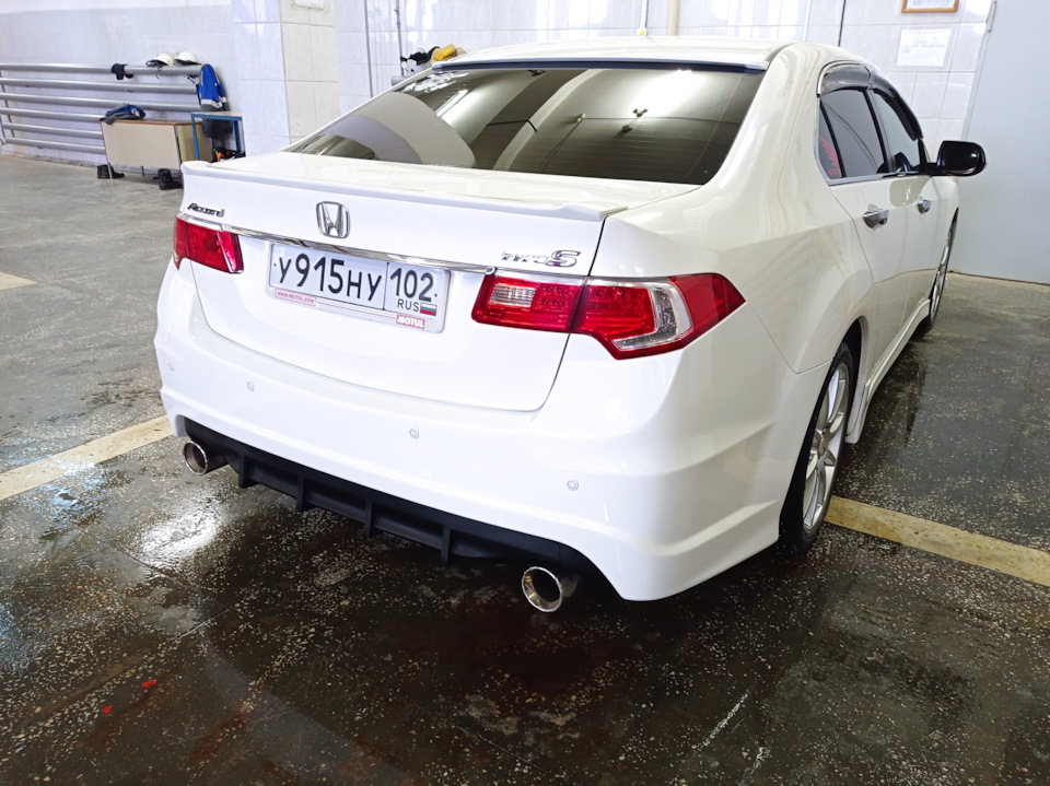 7. — Honda Accord (8G)