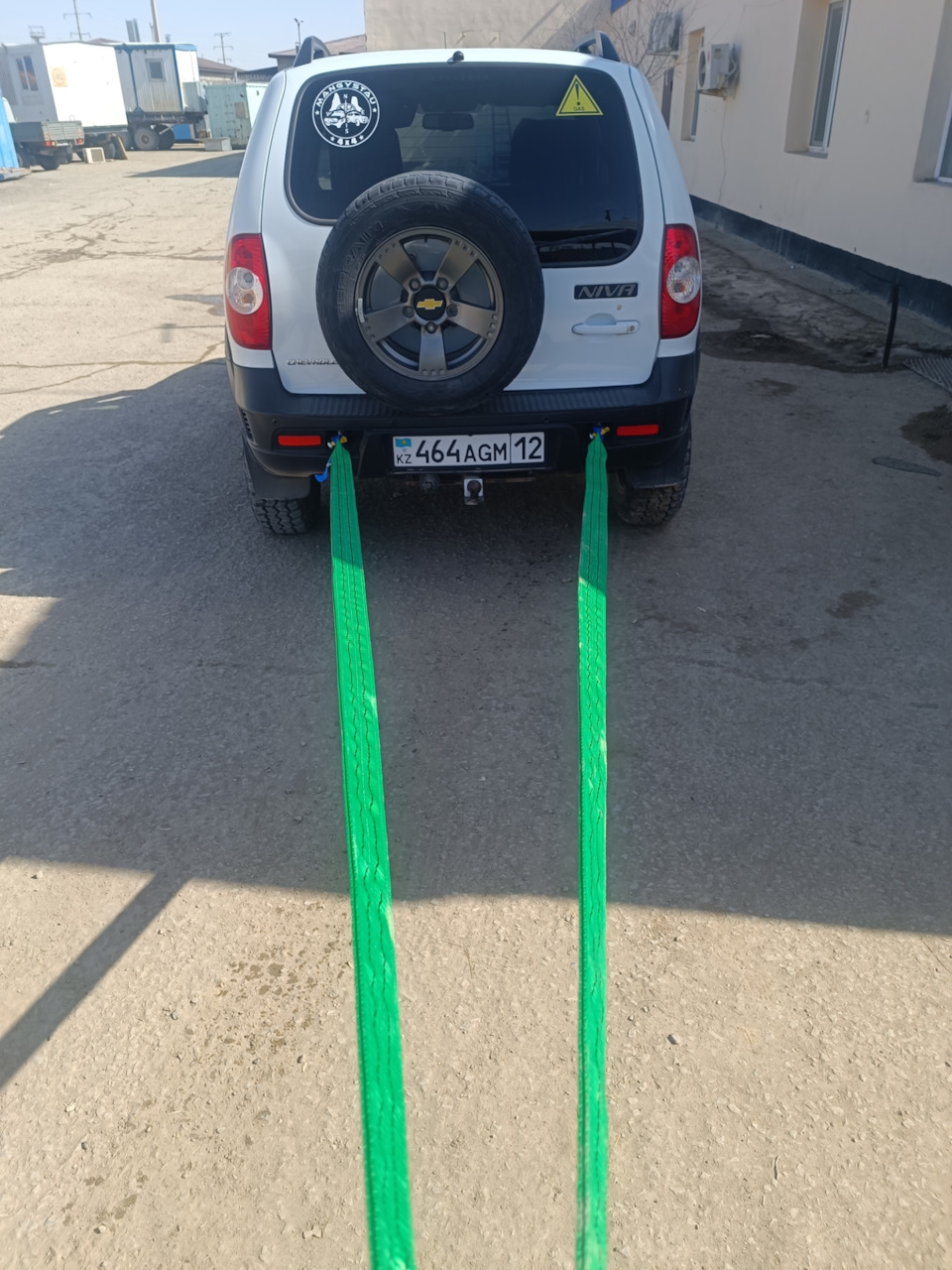 Задние подиумы — Chevrolet Niva GLX, 1,7 л, 2018 года | автозвук | DRIVE2