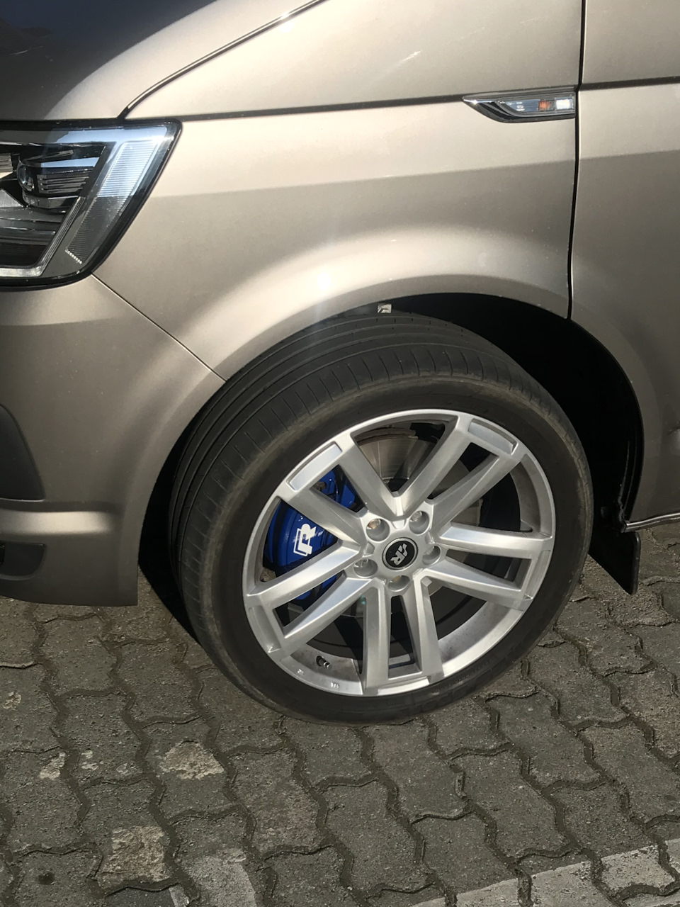 Фото в бортжурнале Volkswagen Multivan (T6)