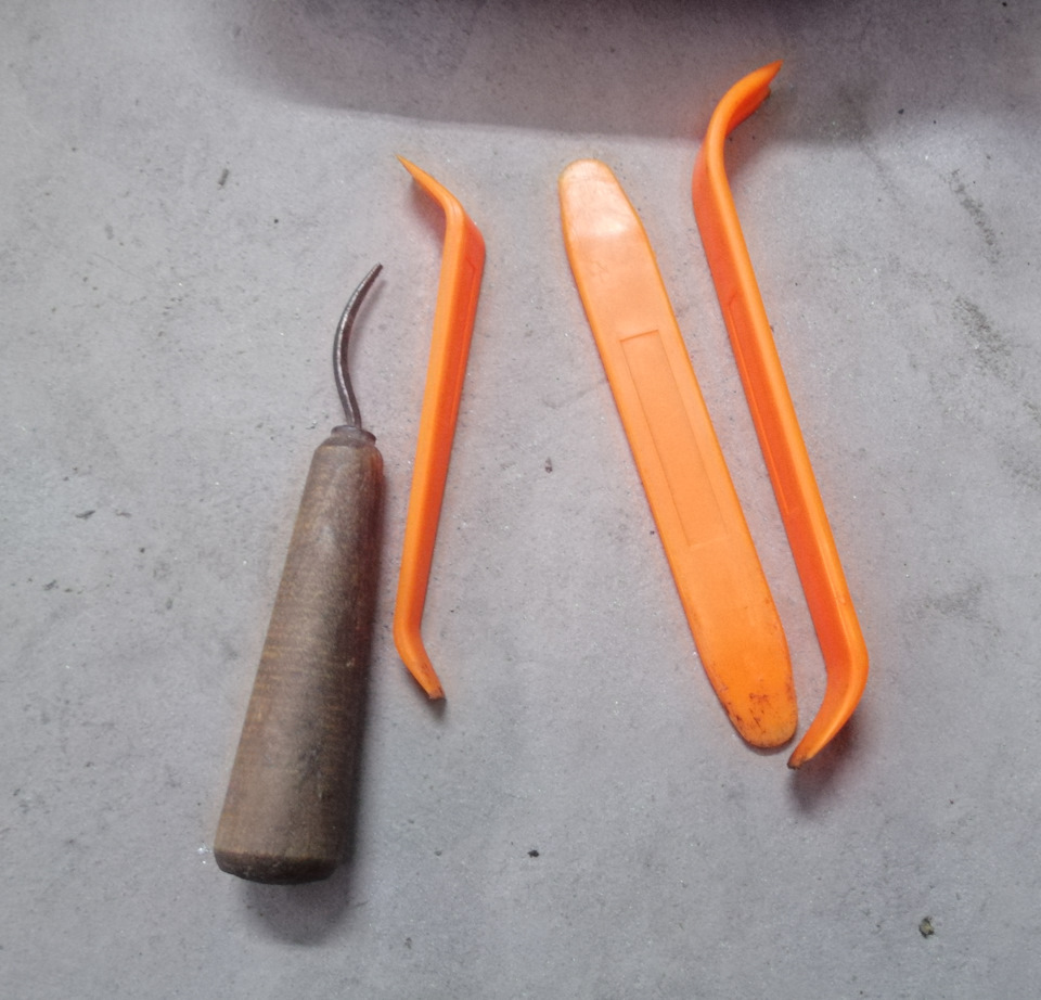 Замена кожуха с резиновой манжетой бензобака (устранение течи воды ...