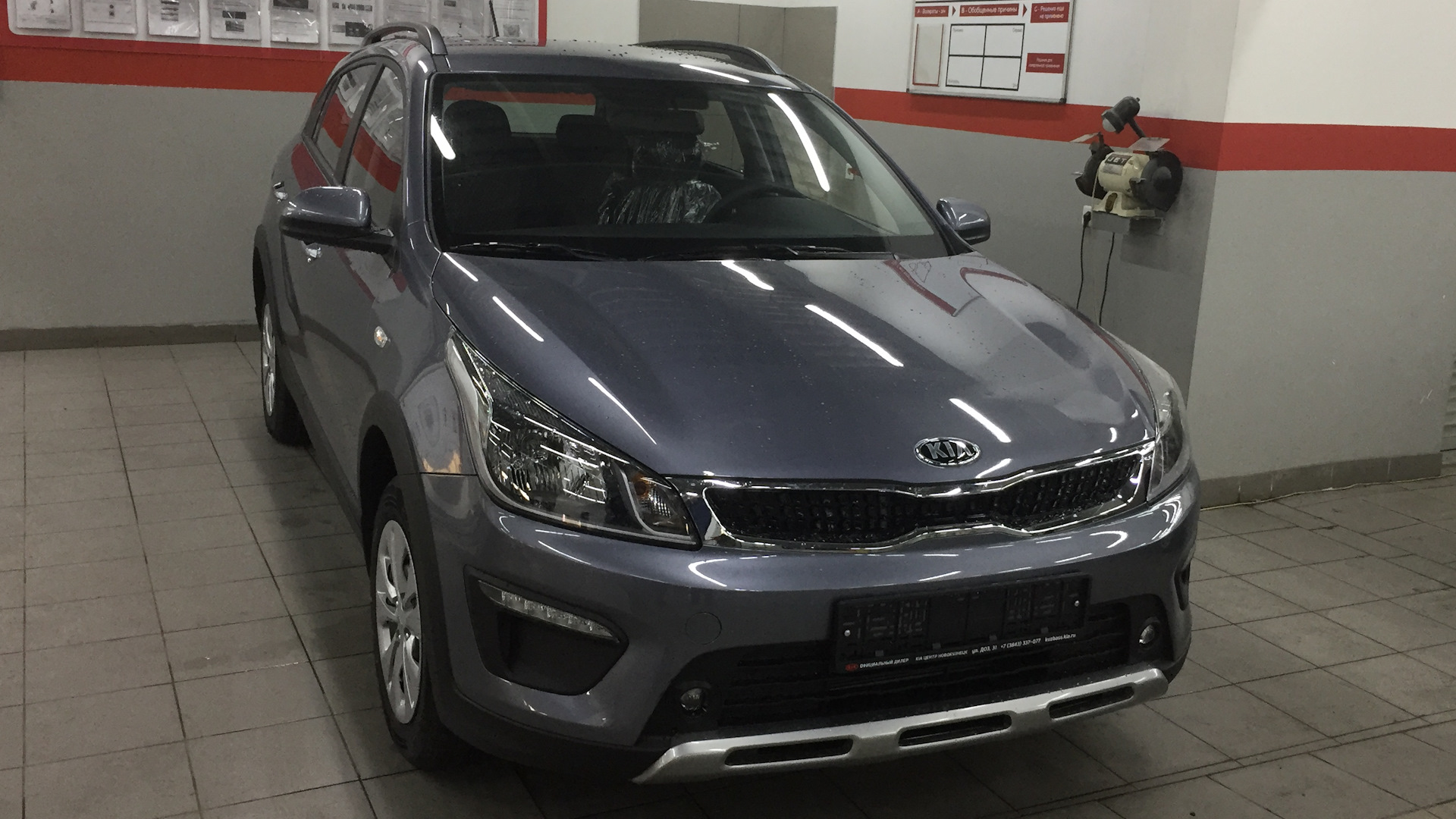 Line lux. Kia Rio x line Luxe комплектация. Kia Rio x-line Luxe 1.6. Kia Rio x line 2020 Luxe комплектация. Kia Rio x line 2019 максимальная комплектация.