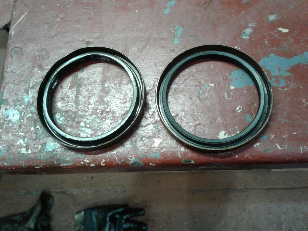 Volkswagen jetta 1. Сальники фольксваген поло. 6. Замена сальника привода polo. Oem genuine gasket 8970453240.