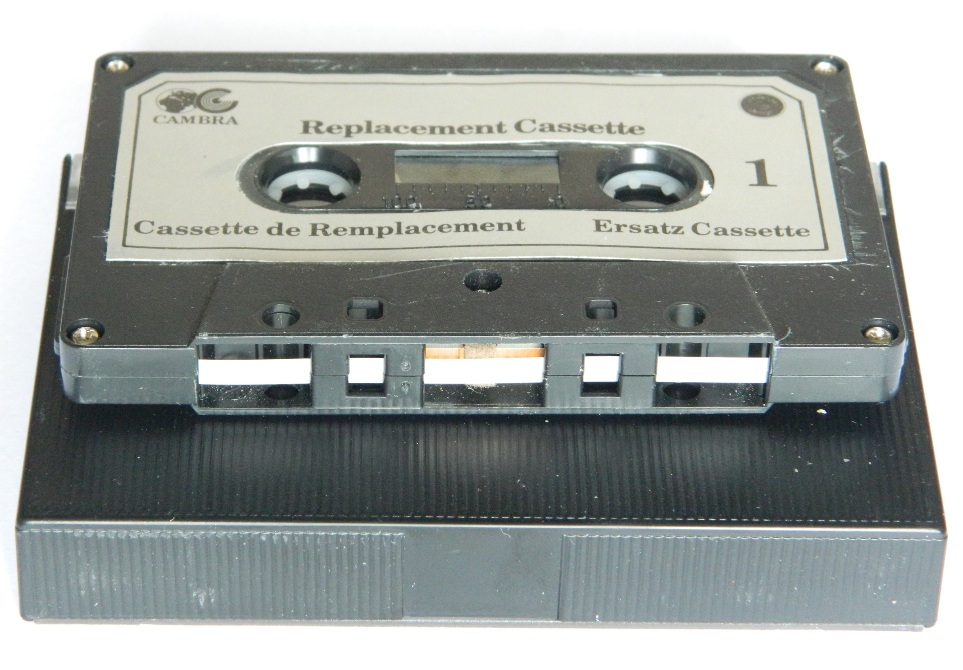 Самая первая аудиозапись. Компакт-кассета Manowar. Compact Cassette Saphir. Кассеты МС-61. Компакт кассета traid.