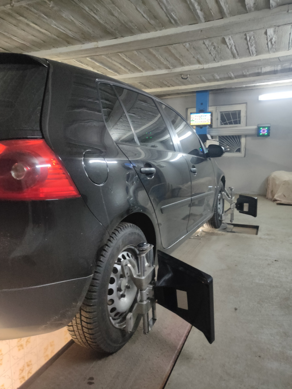 Развал, стойки стабилизатора, выхлопная, пыльник шруса — Volkswagen ...