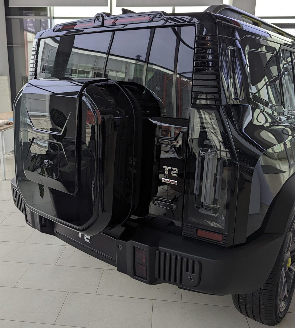 Филейная часть Jetour T2 классная. Жаль, что запасное колесо не полноразмерное — Haval Dargo