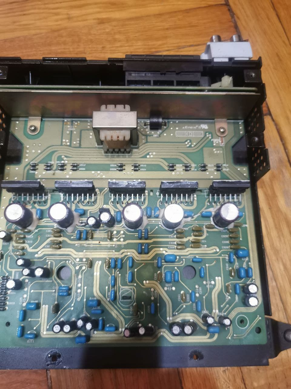 Распиновка разъема усилителя звука BMW E46 — BMW 3 series Touring (E46 ...