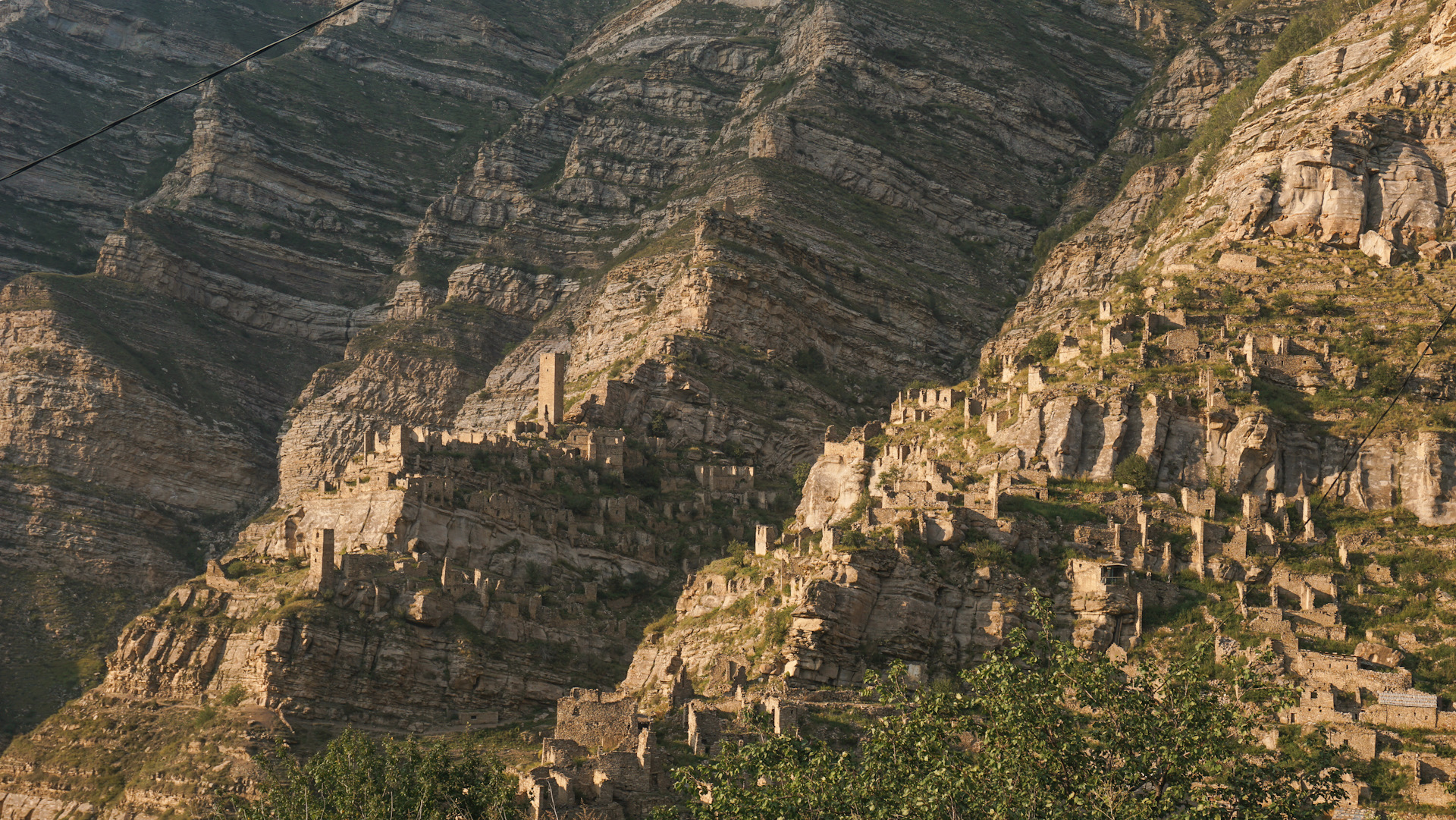 Дагестна. Дагестан гэс сулакский каньон. Гора зуберха дагестан. Гуниб дагестан осень. Дагестна.