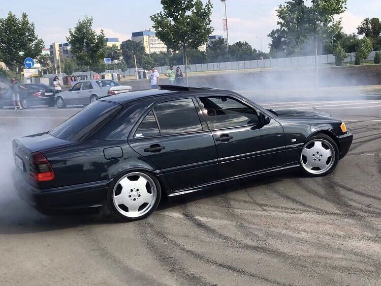 w202 мерседес фото