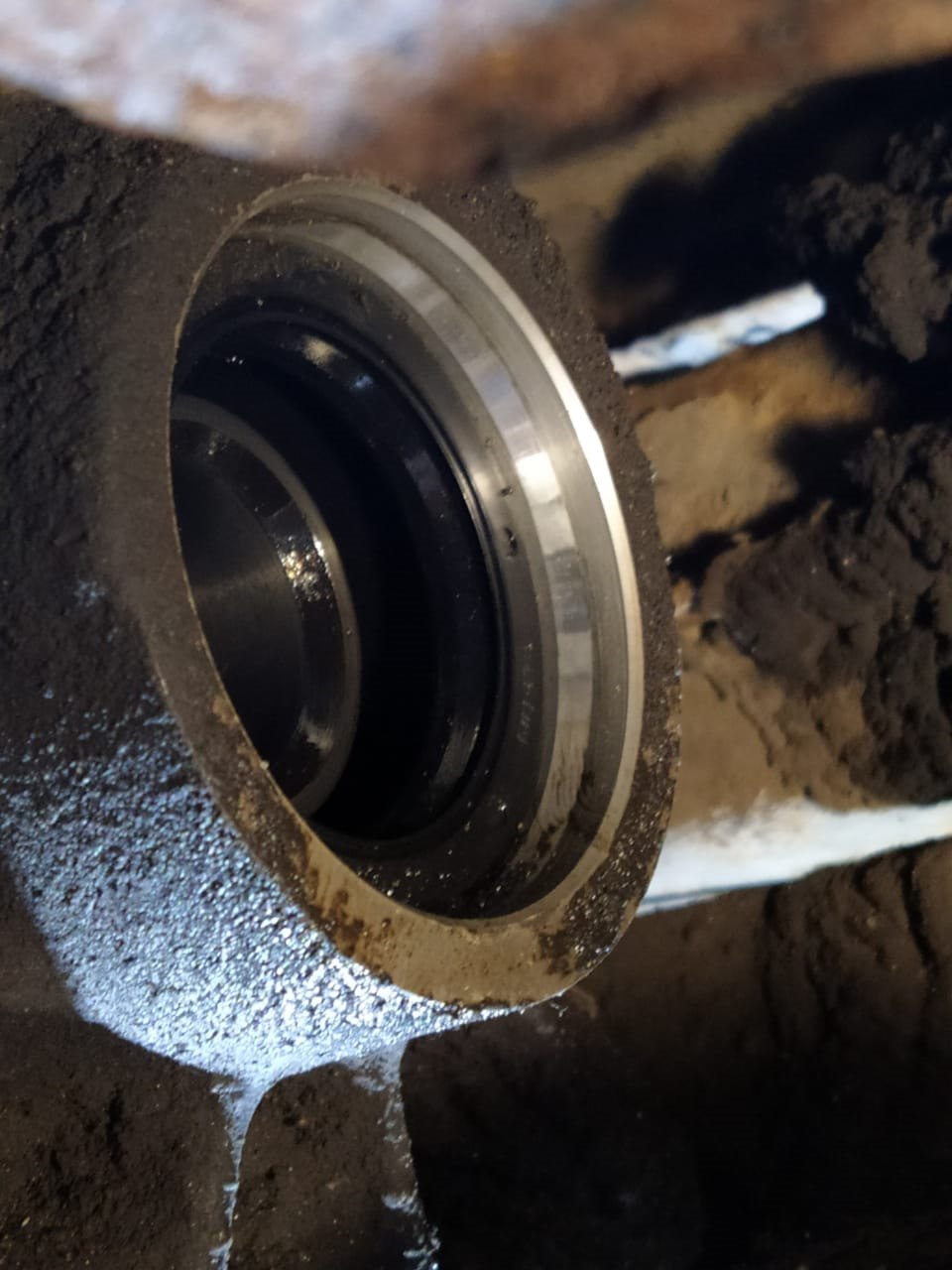 Замена масла в механической коробке передач заднем редукторе замена ...