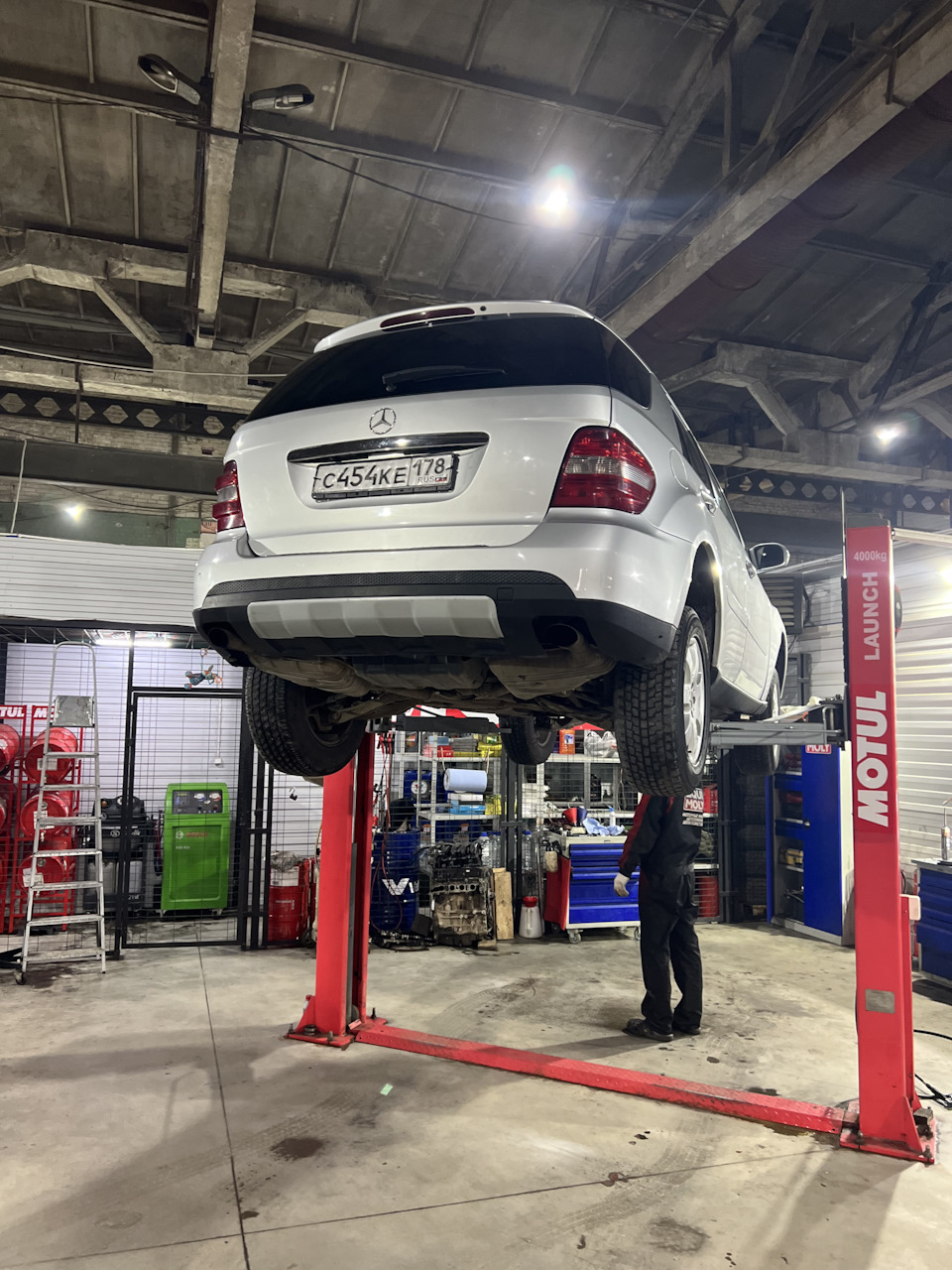 Замена масла в акпп Mercedes-Benz ML 164 722.9 7G-Tronic — Motul Team на  DRIVE2