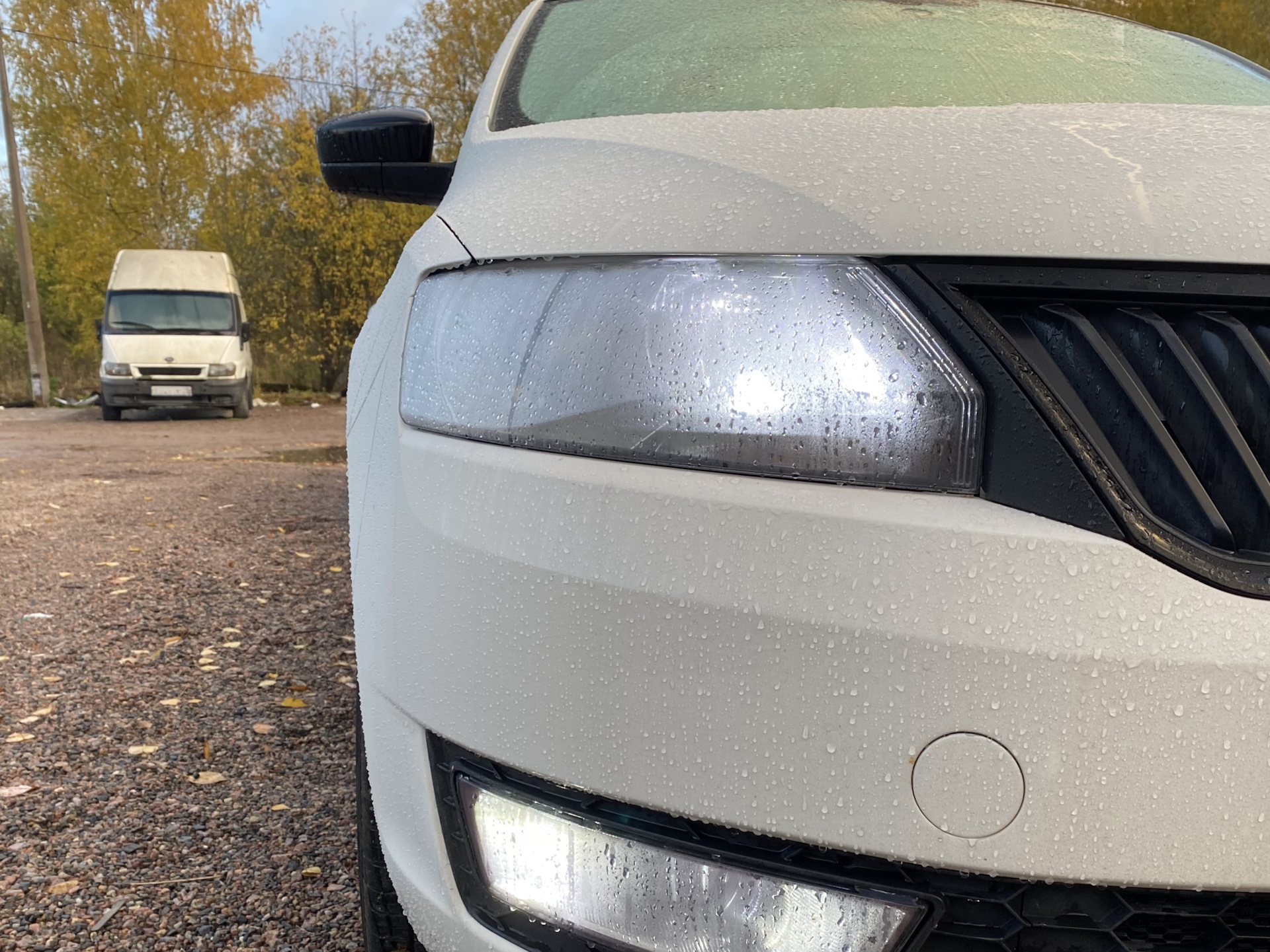 LED лампы в ближний и габариты — Skoda Rapid (1G), 1,4 л, 2016 года ...