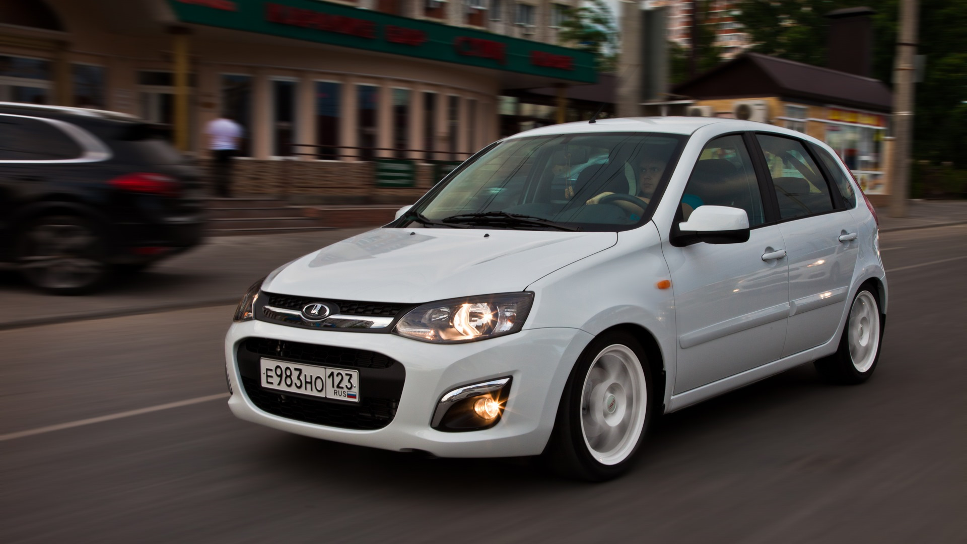 Lada Калина 2 хэтчбек 1.6 бензиновый 2015 | на DRIVE2