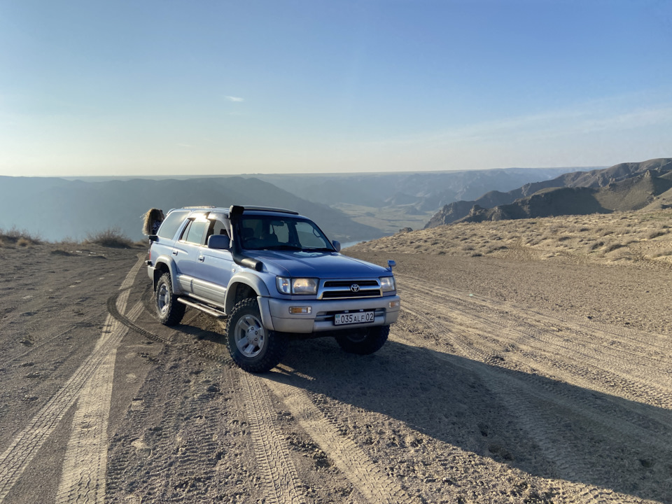 19. Регулировка клапанов, замена трамблера и его шестеренки, замена ...