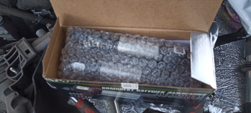 Хорошо упакованы в коробке с пупыркой — Lada Приора универсал