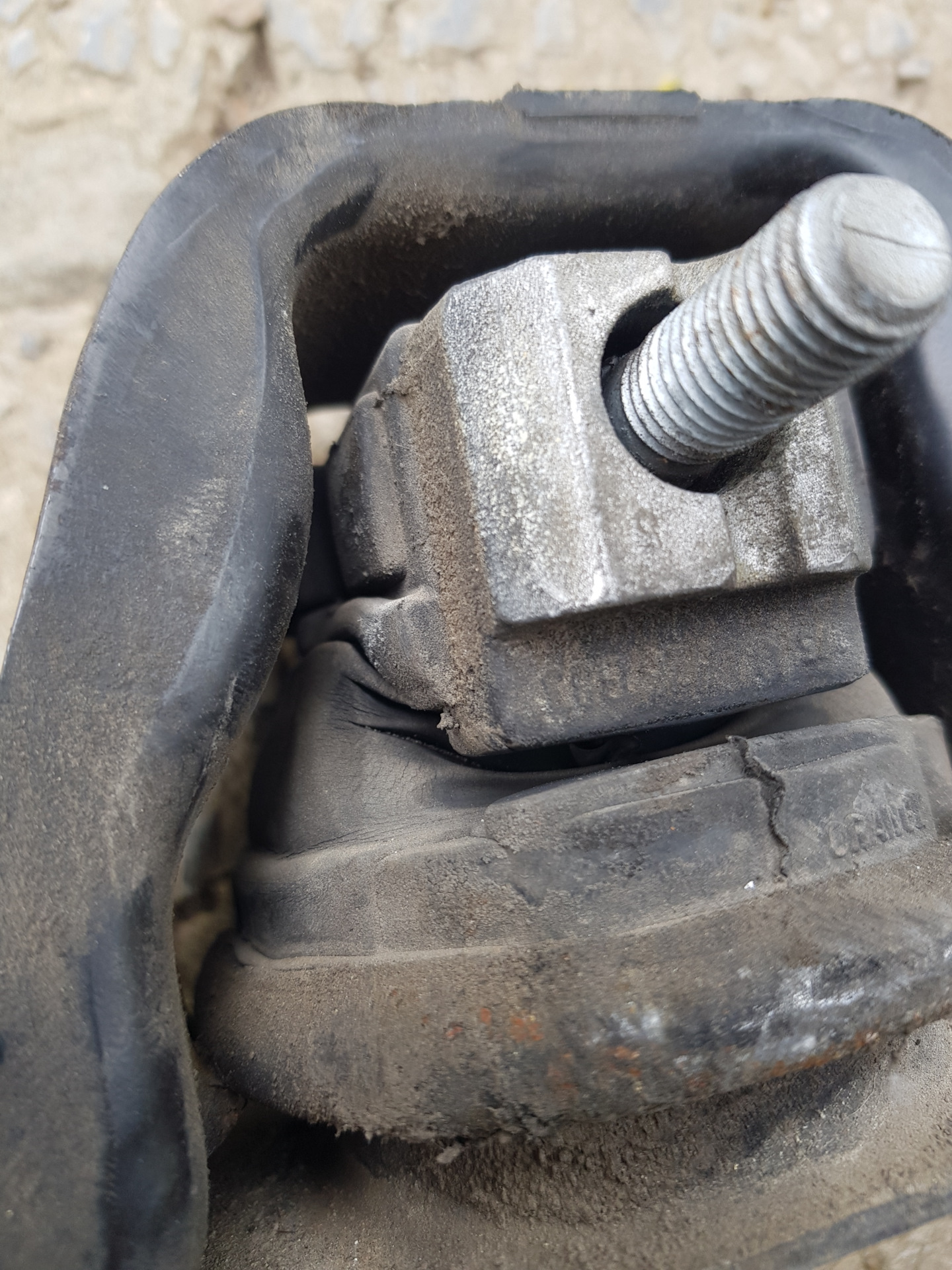 гидроопора двигателя — Renault Modus, 1,6 л, 2005 года | своими руками ...