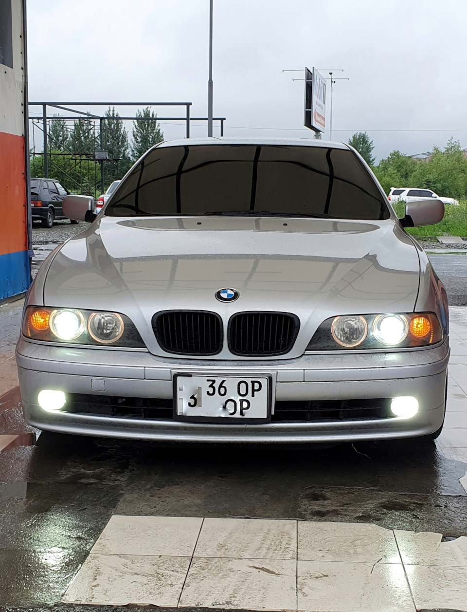 Светодиодные лампы LED в ПТФ — BMW 5 series (E39), 2,5 л, 2002 года |  стайлинг | DRIVE2