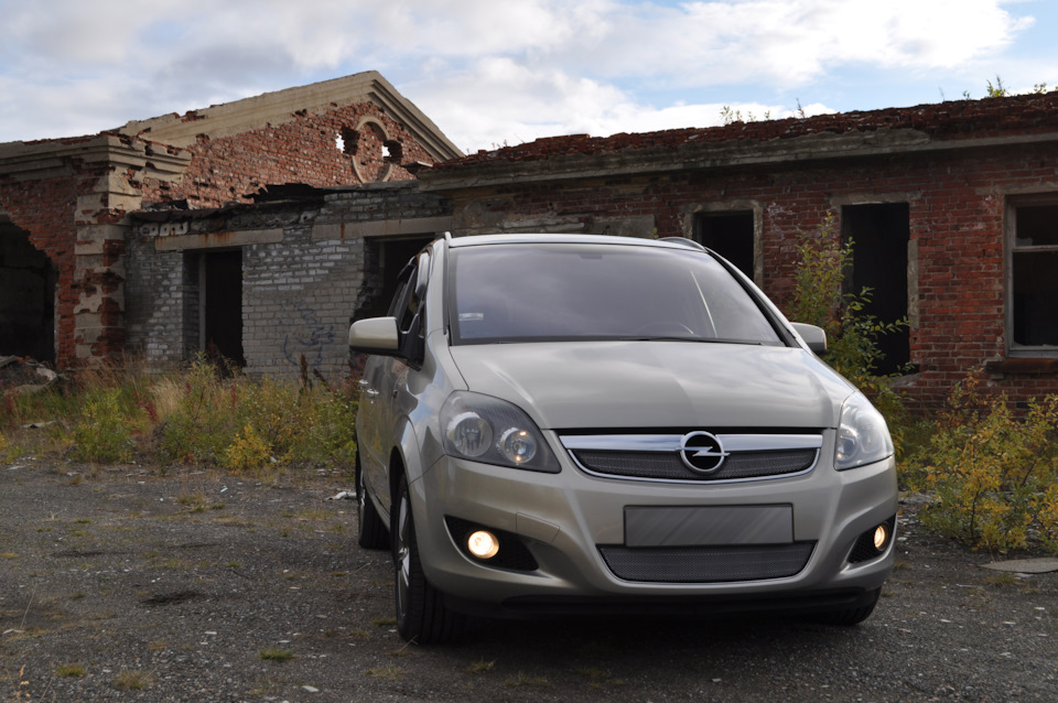Фото в бортжурнале Opel Zafira B