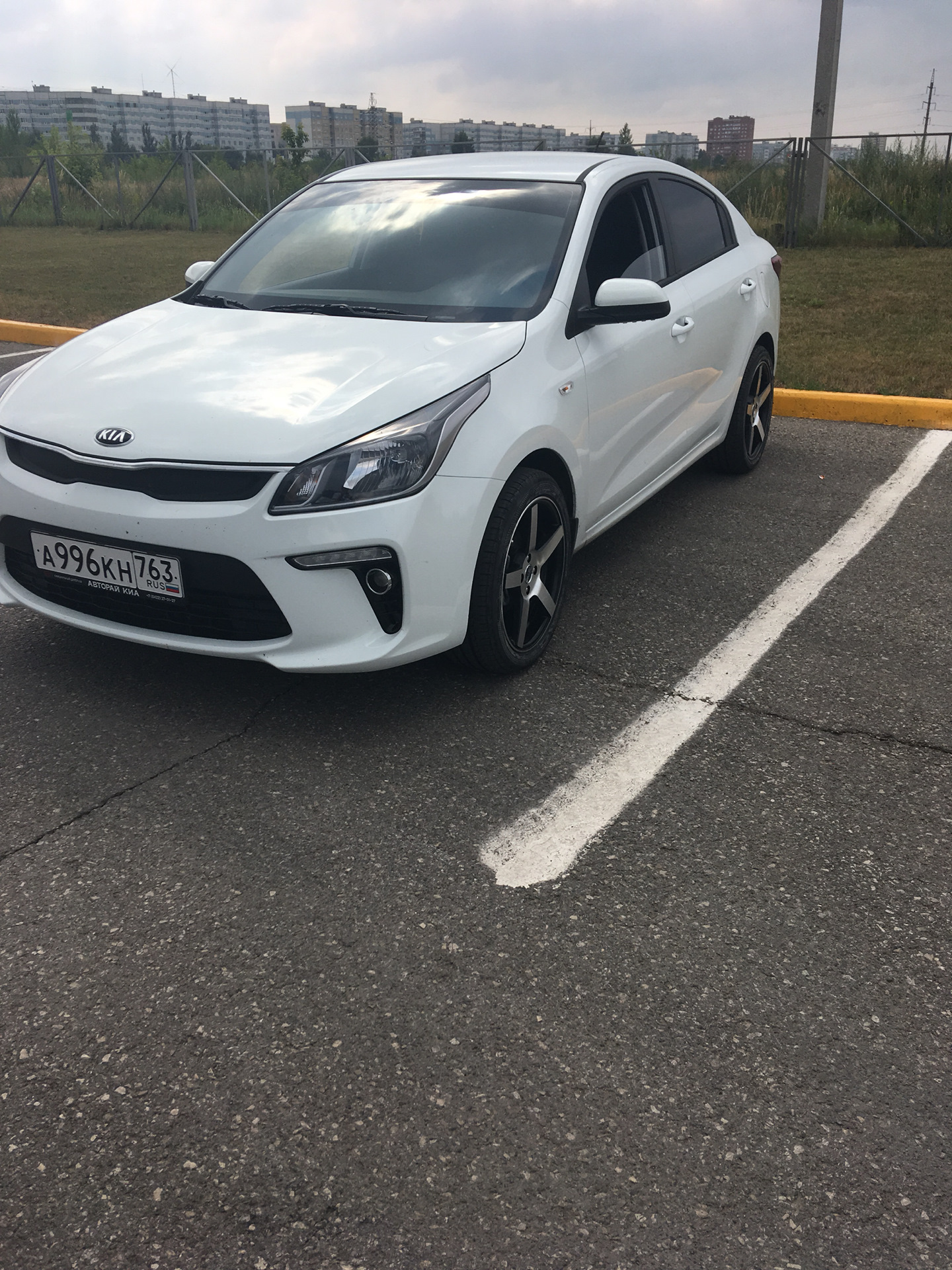 Kia Rio 2019 на дисках