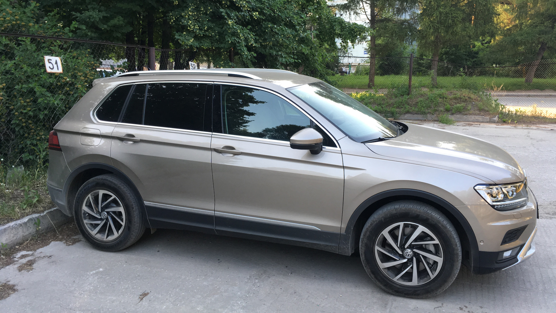 Volkswagen Tiguan (2G) 2.0 бензиновый 2018 | Тишка City 2.0 180 на DRIVE2