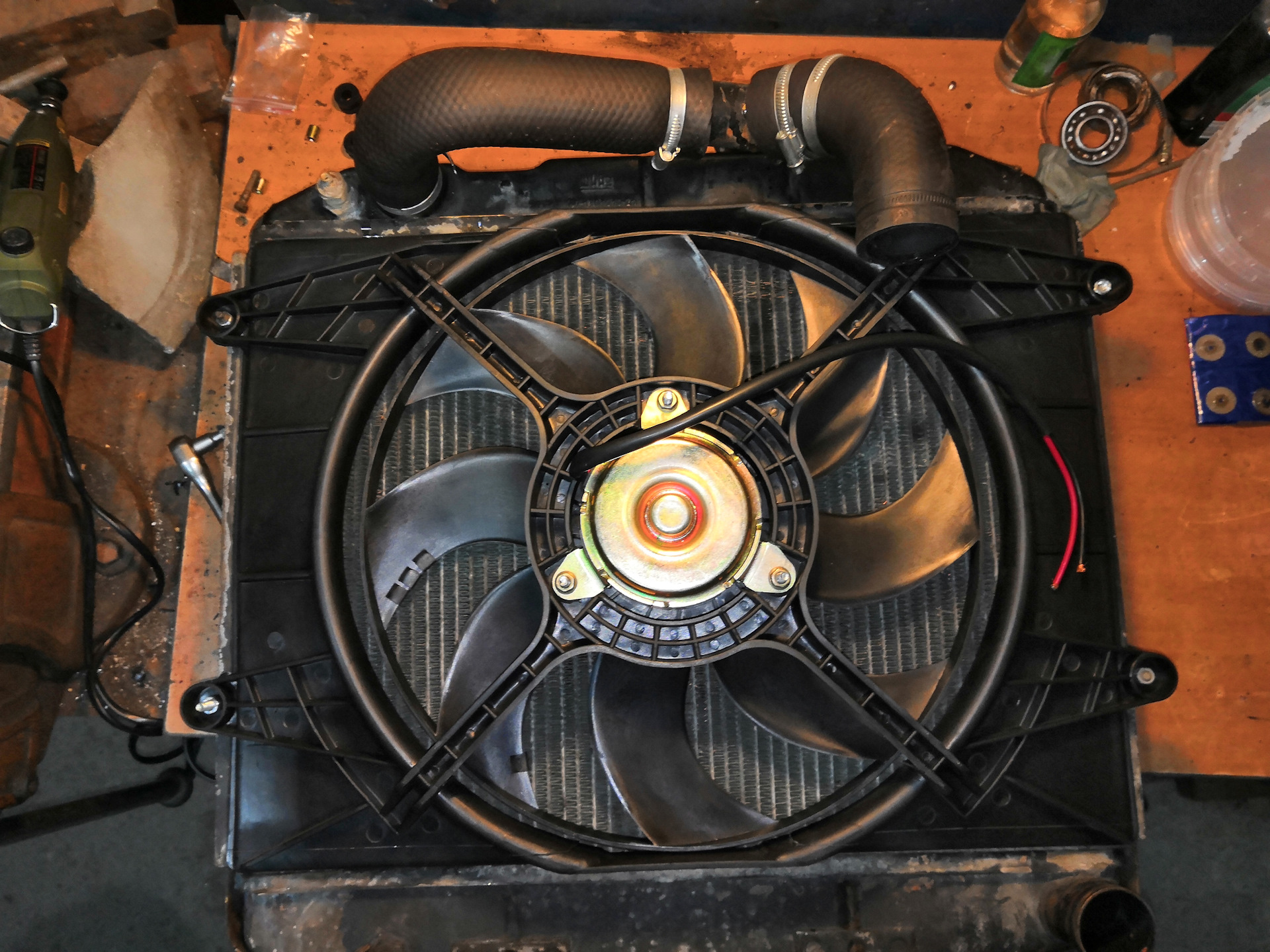Радиатор уаз 409 двигатель купить. Вентилятор охлаждения УАЗ Хантер 409. Вентилятор охлаждения радиатора УАЗ 469. Вентилятор охлаждения радиатора УАЗ 409. Вентилятор охлаждения радиатора УАЗ Хантер 409 двигатель.