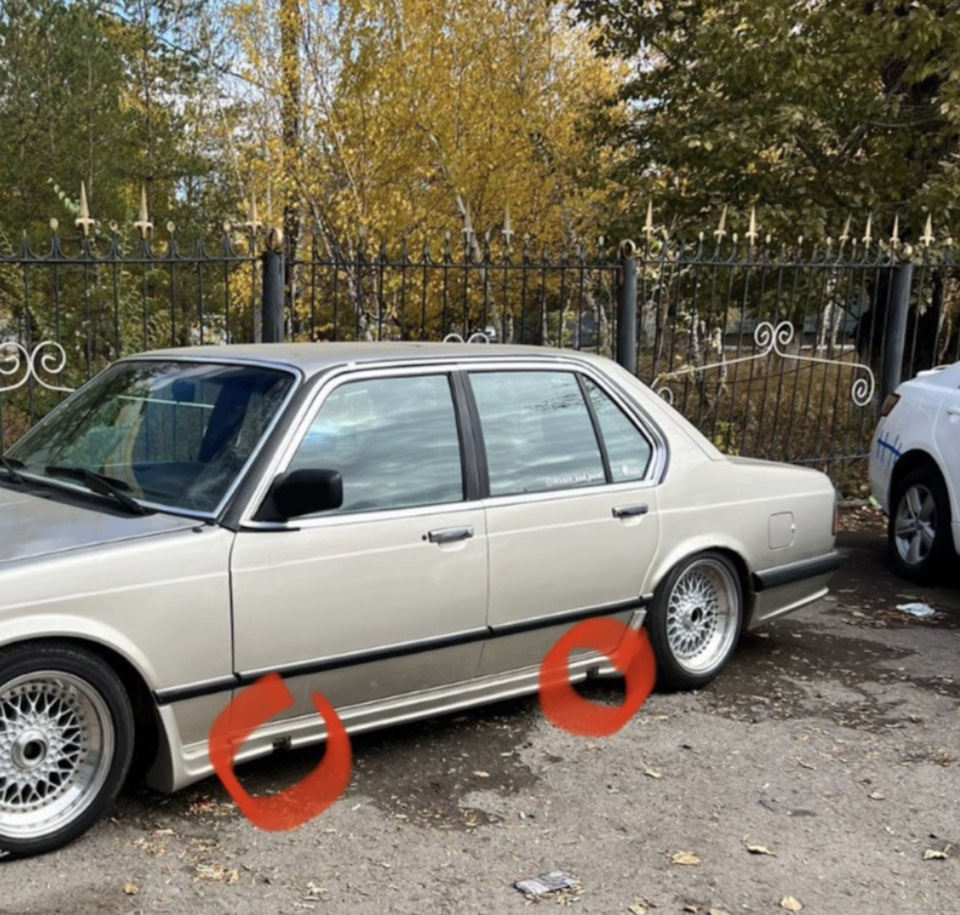 Так выглядел автомобиль с отсутствующими заглушками — BMW 7 series (E23)