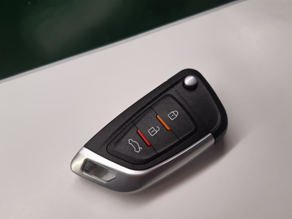 Штатный сигнал сигнализации тойота камри 50. Сигнализация camry. Приемник сигнализации камри 40. Ручки с бесключевым доступом на камри 55. Автозапуск на камри 40.