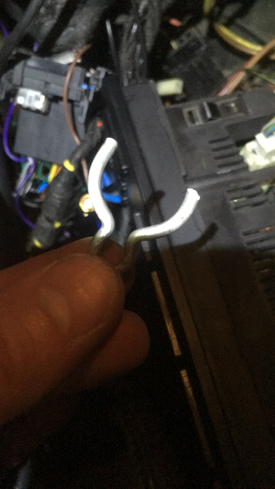 Потеет лобовое стекло (решено) — BMW 3 series (E46), 2,8 л, 1998 года ...