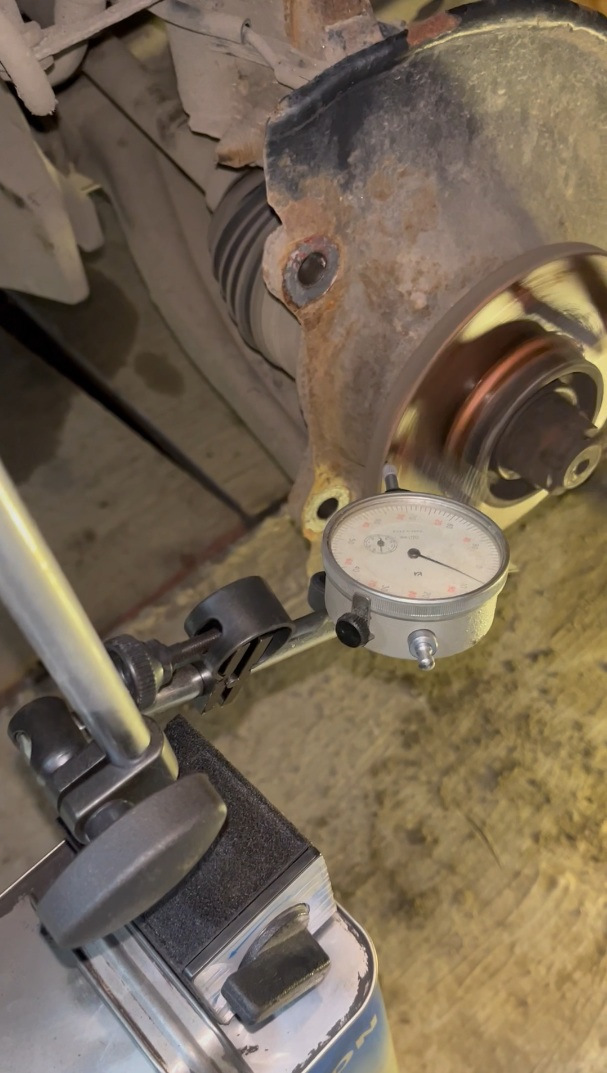 23. Щелчки, кривая ступица, плановое ТО — Mitsubishi Lancer X, 1,8 л ...