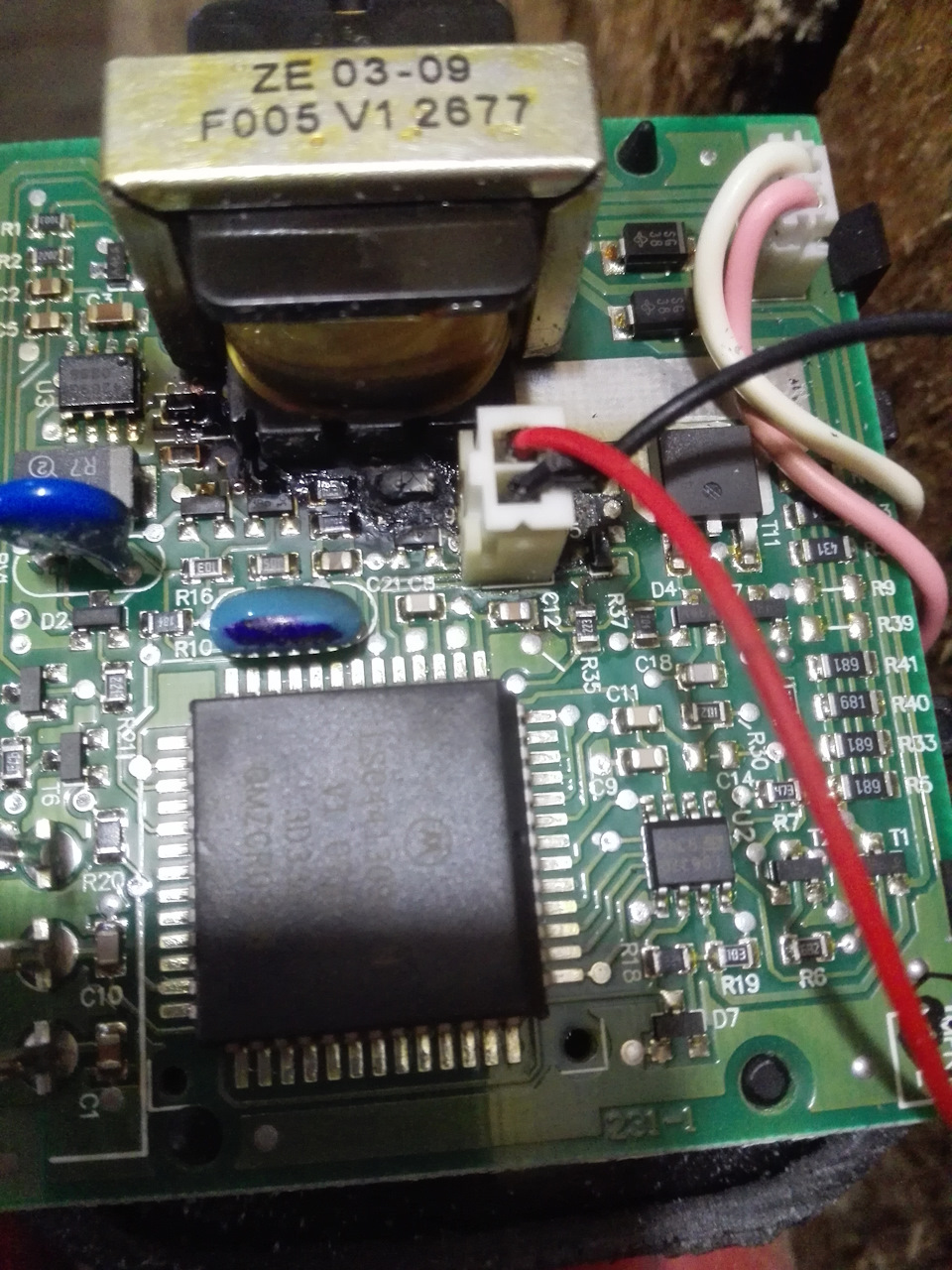 Alarm system service required — Volvo XC90 (1G), 2,5 л, 2004 года ...