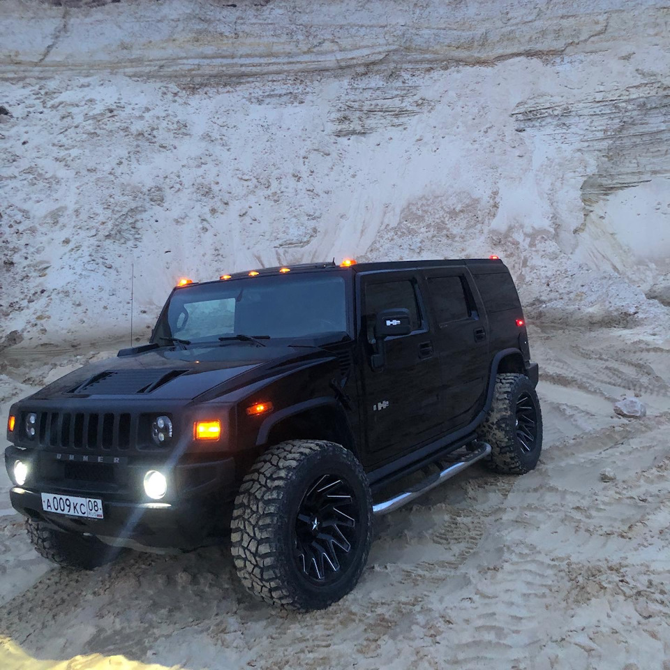 Hummer h2 Black Tuning