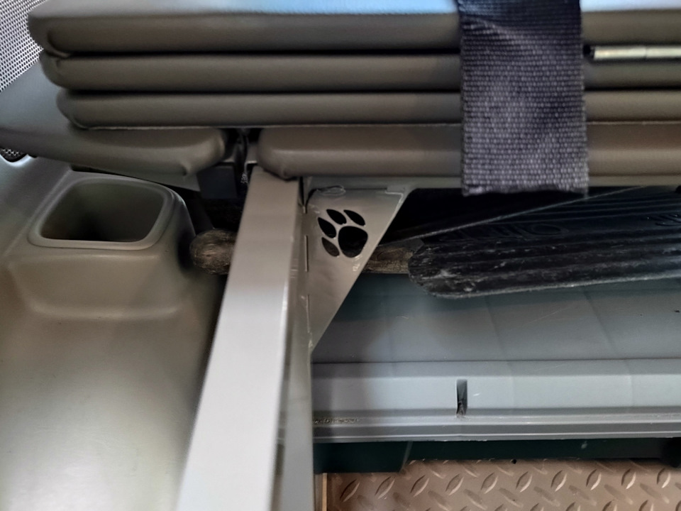 Еще одна фирменная лапа — Lexus GX (UZJ120)