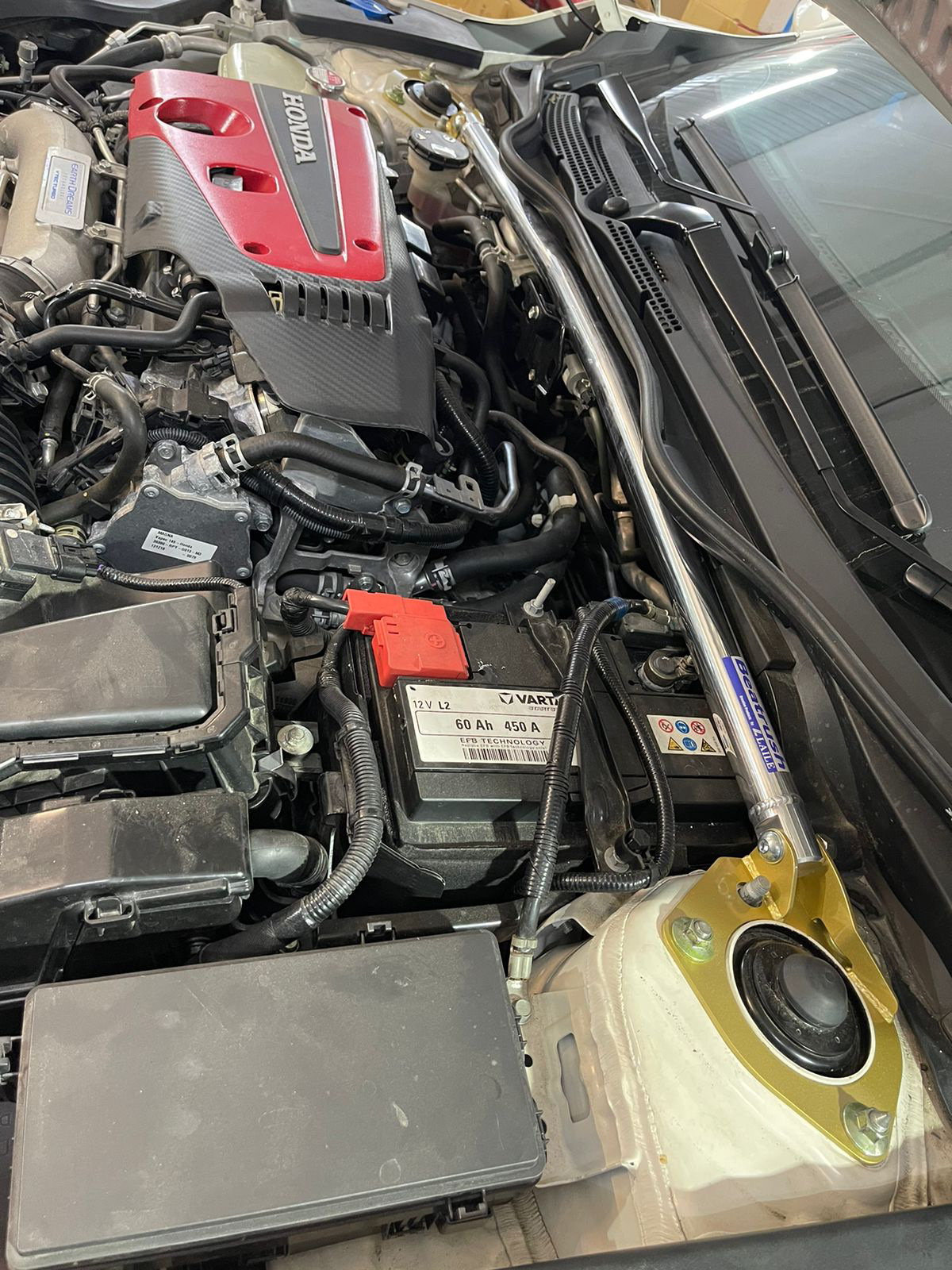 Большой кулер HKS. — Honda Civic Type R (5G), 2 л, 2019 года | запчасти ...