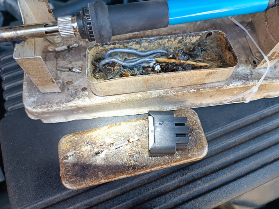 Паяю — Jaguar X-Type