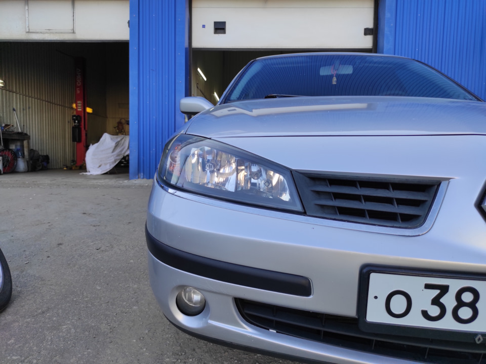 Полировка фар и фонарей — Renault Laguna II, 2 л, 2005 года | визит на ...