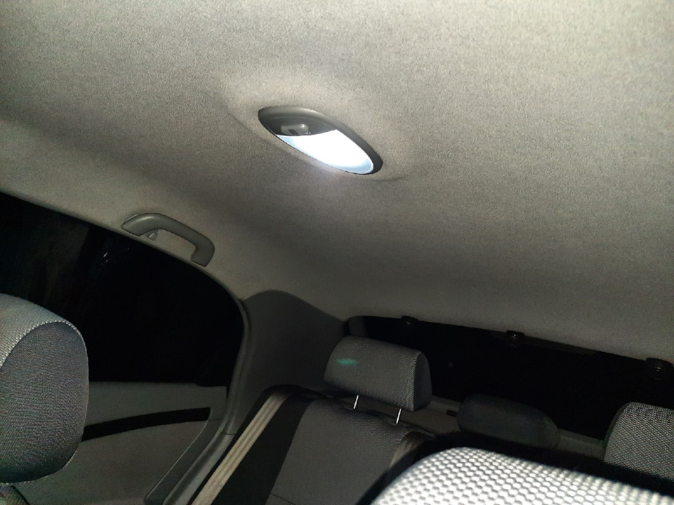 Вежливый плафон — Chevrolet Lacetti 5D, 1,4 л, 2011 года | своими ...