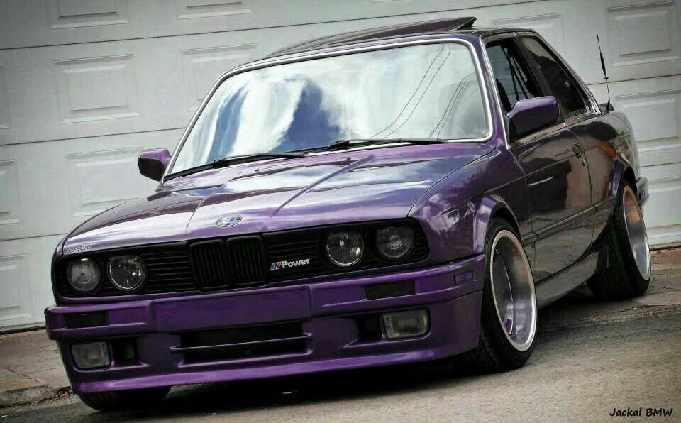 30 фиолетовый. BMW e30 фиолетовая. BMW e30 пурпурная. BMW 3 Series (e30) Purple. E30 m3 BMW Purple Black Night.