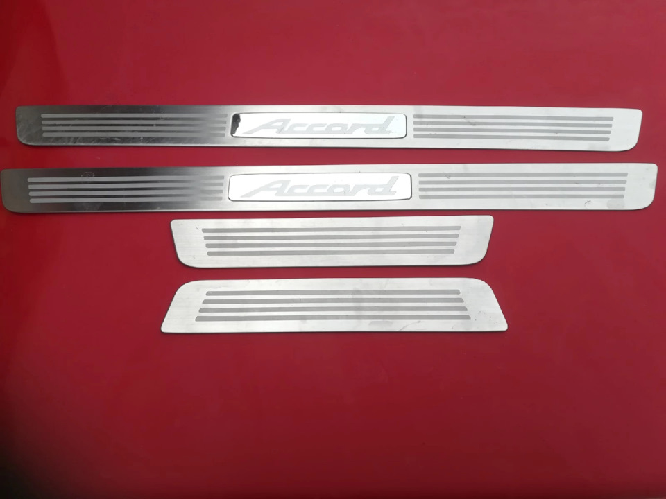 Металлические порожки и диодные повторители поворотников — DRIVE2