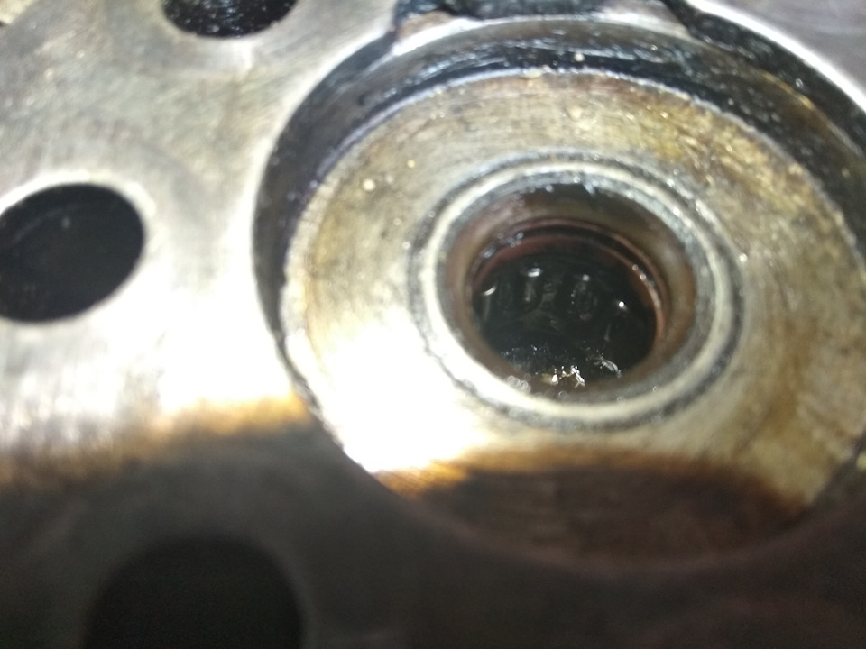 Игольчатый родной так же в идеале, но всё равно установлен новый оригинал. — Audi A6 (C5)