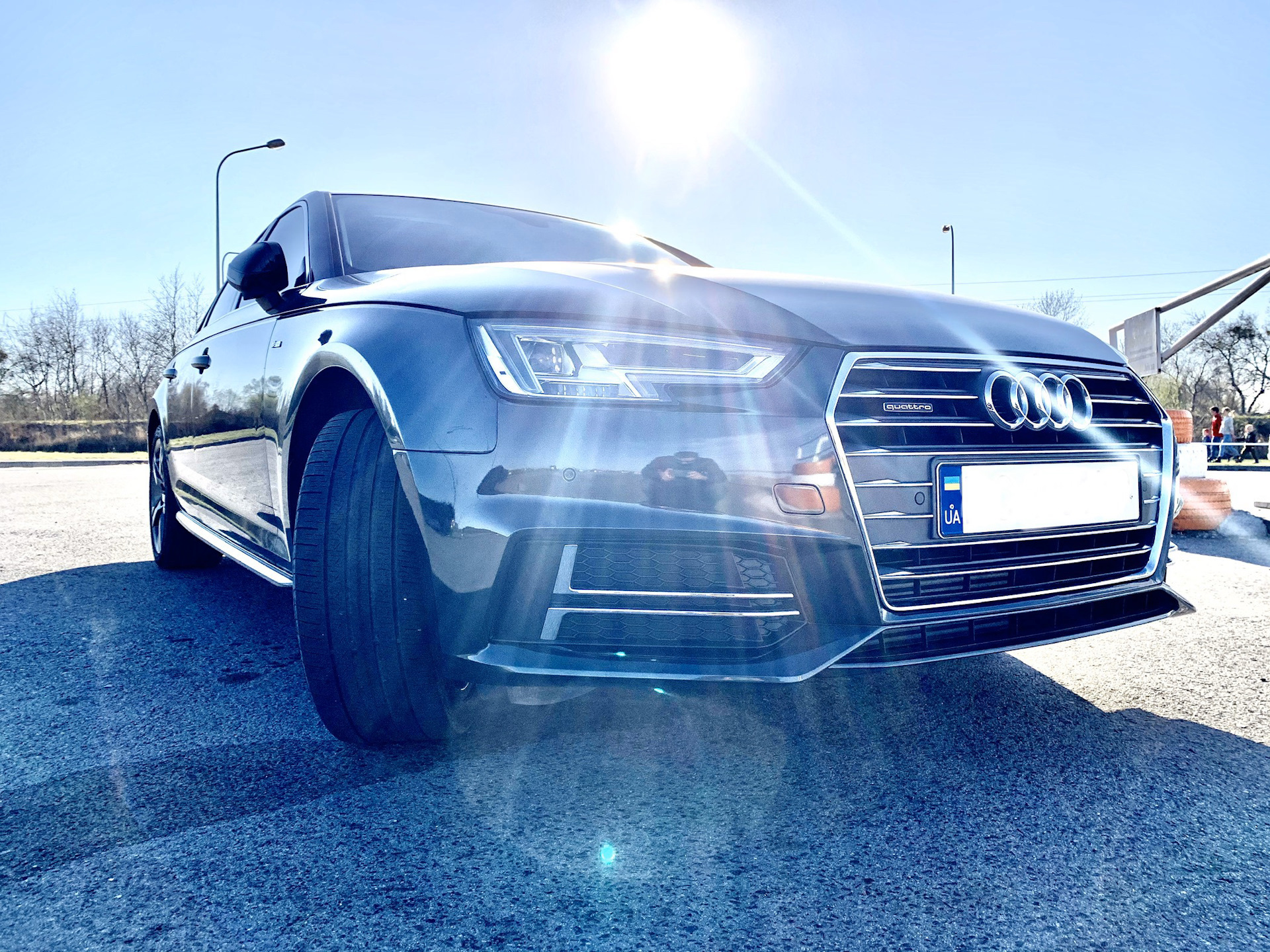 Фотки — Audi A4 (B9), 2 л, 2016 года | фотография | DRIVE2