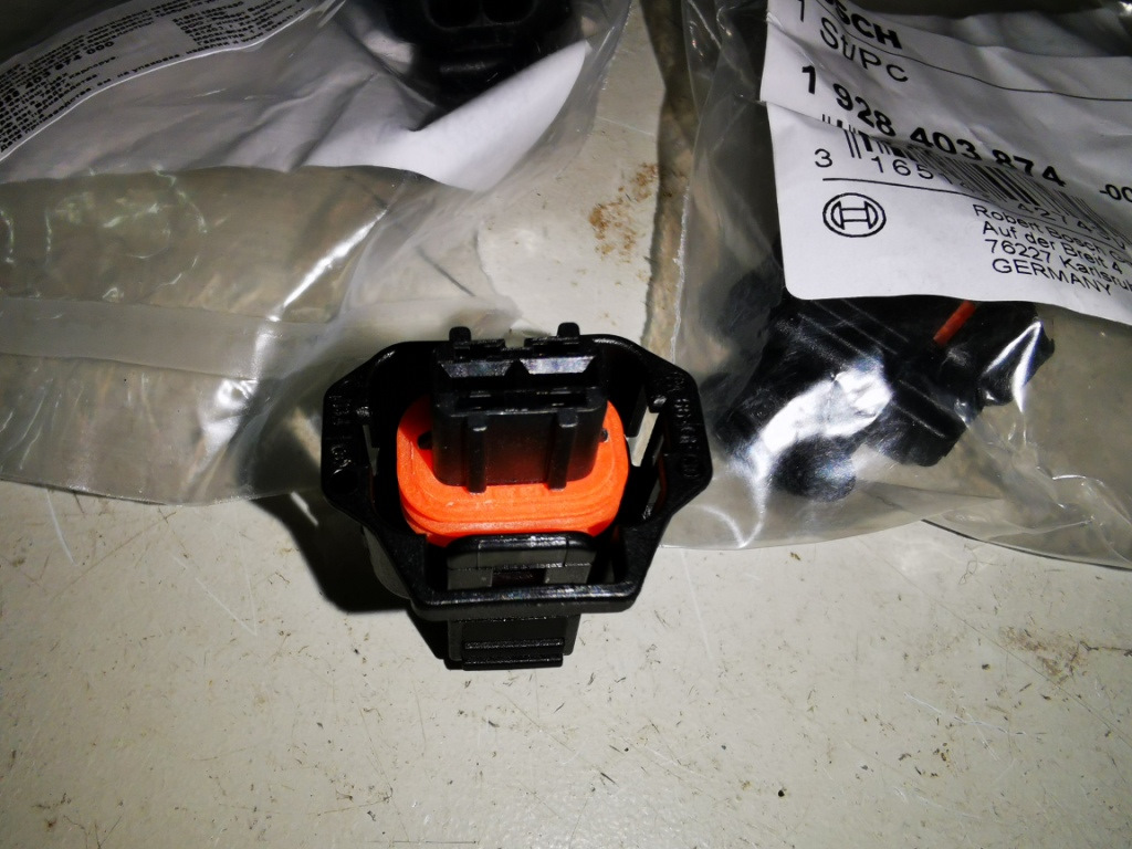 Замена штекера форсунки М57 — BMW 3 series (E46), 2,9 л, 2001 года ...