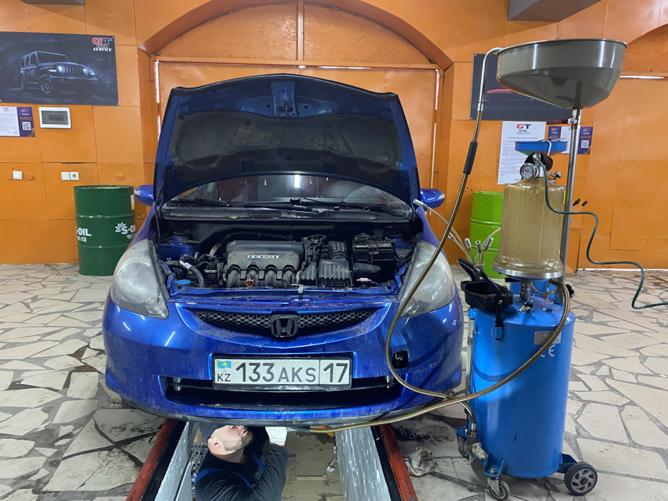 Запись третья. ТО. Замена масел в двигателе и вариаторе — Honda Jazz ...