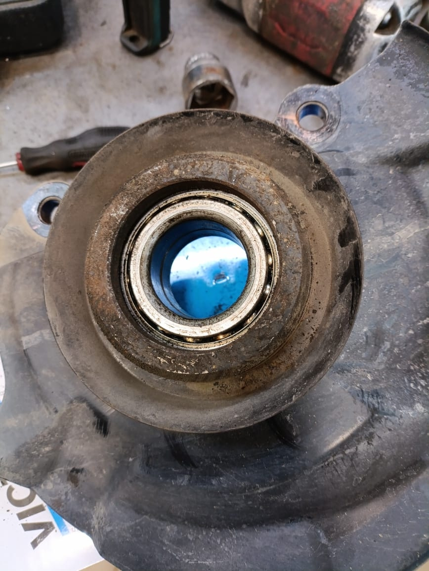 Старый подшипник. — KIA Rio (3G)