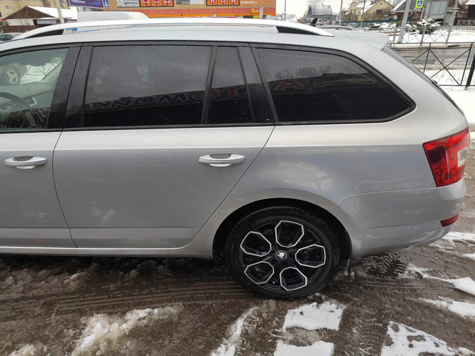 Фото в бортжурнале Skoda Octavia Combi A7 Mk3