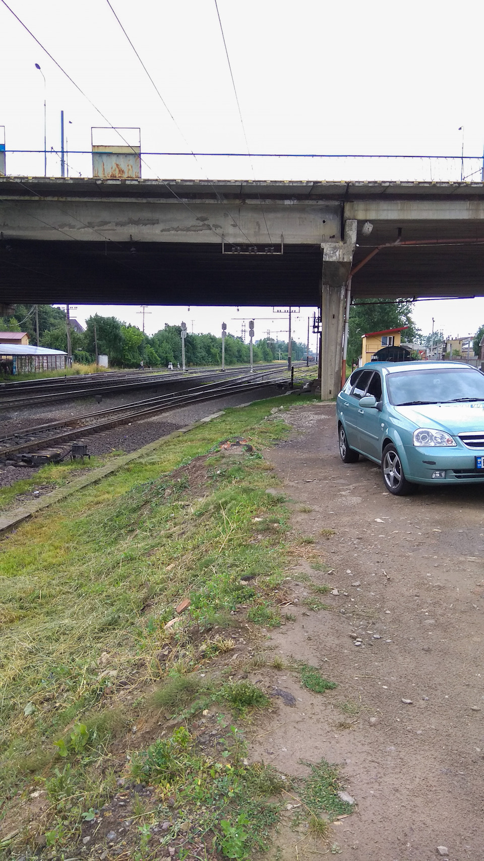 Заслонка глушителя и задние фонари — BMW X3 (E83), 3 л, 2004 года ...